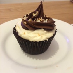 yamcans:  Today I baked chocolate coconut cupcakes, they went down a treat and are bloody delicious.  That looks amazing!