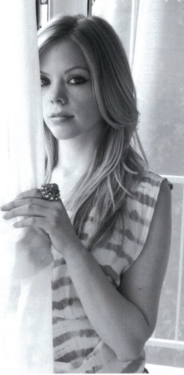 therandombeauty:  Dreama Walker
