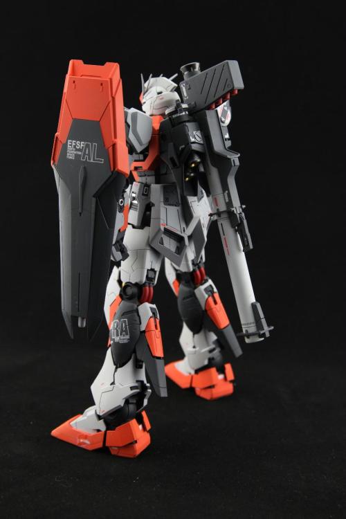 ohnicegundam:MG 1/100 Nu Gundam Ver Ka.Modeled by MedalofDead