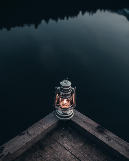 :https://www.instagram.com/sunrise_over_sea/