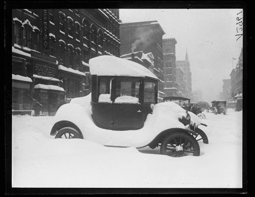 onceuponatown: Washington DC. Winters of 1915 and 1922. 