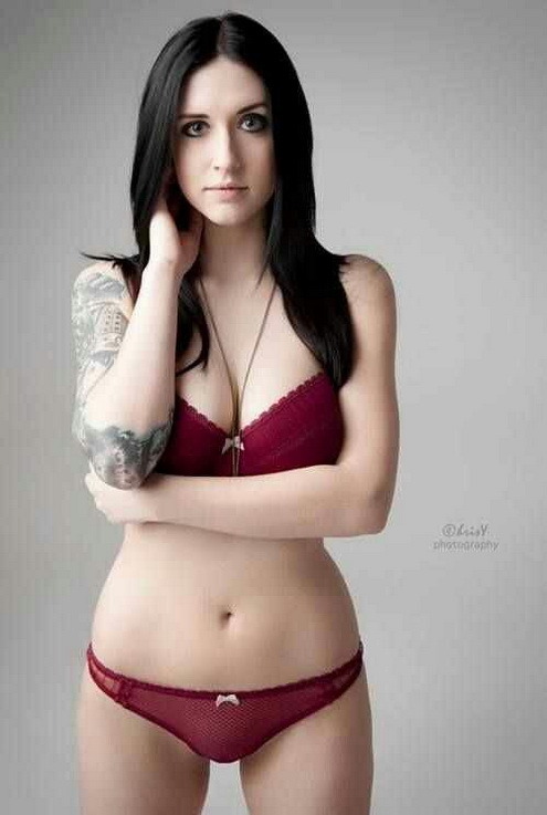 we-require-more-tatooed-girls:  More @ http://we-require-more-tatooed-girls.tumblr.com