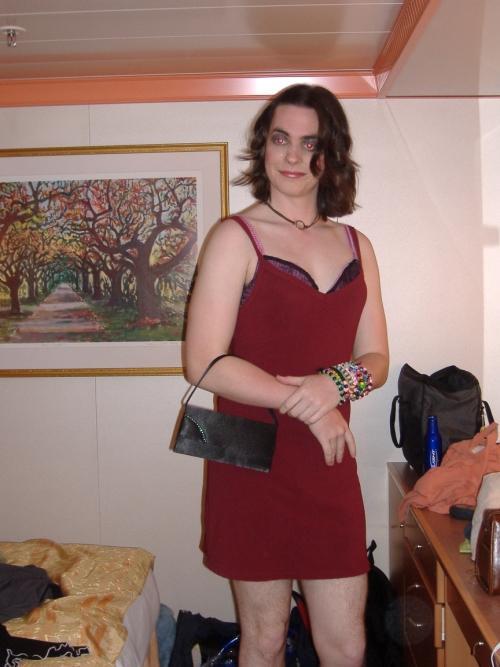 Porn littledorite:  deer-punk:  I found Arin’s photos