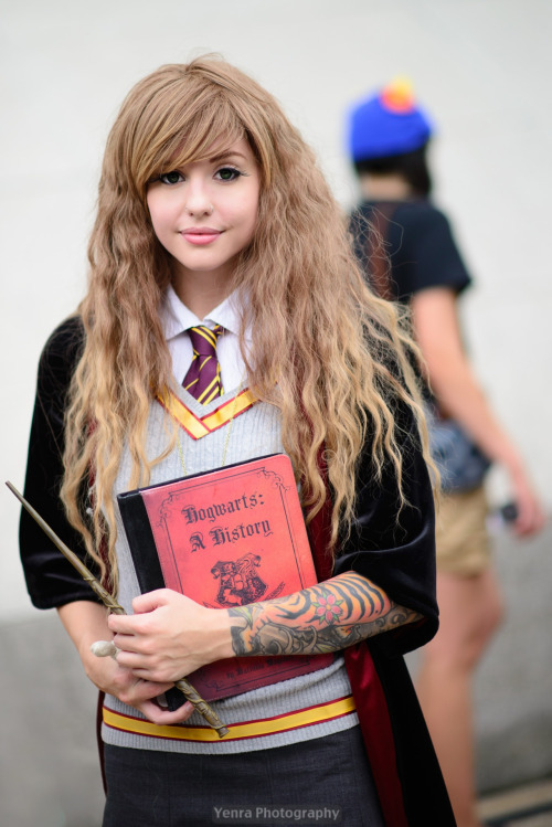 dirty-gamer-girls:Dirty Gamer Girls