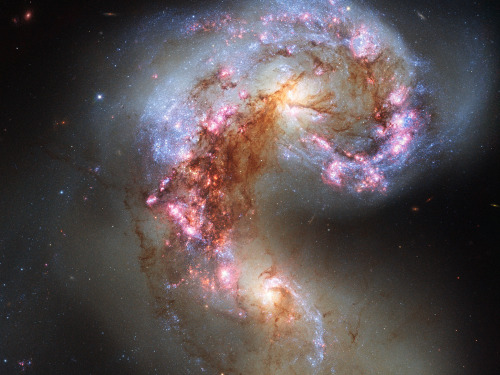 The Antennae Galaxies (NGC 4038 and NGC 4039) [2048x1536]
