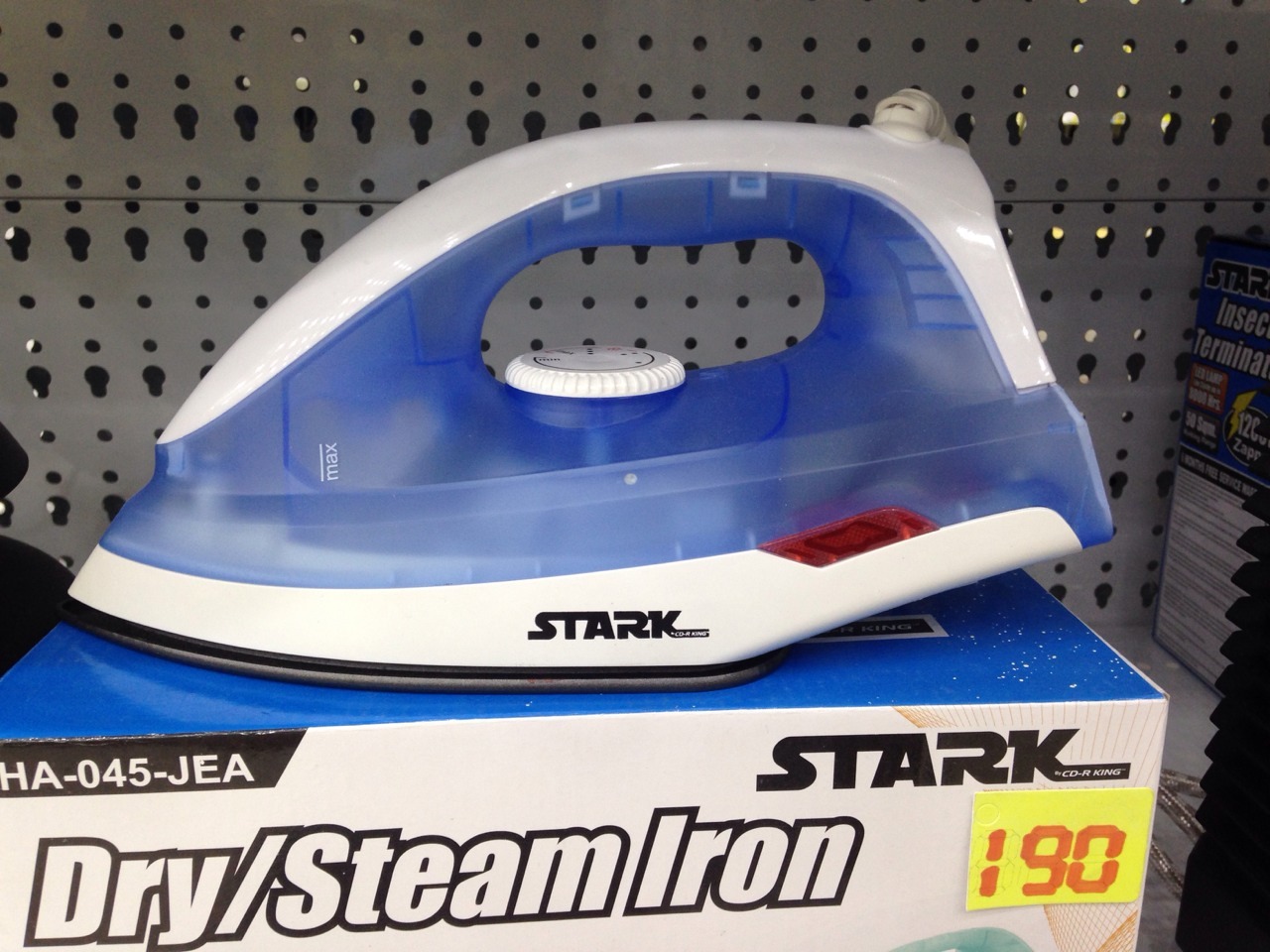 cumber-kitty:  the-eighth-colour-octarine:  princesspanget17:  I see Tony’s getting