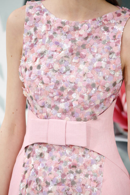 Details at Chanel Spring 2015 Haute Couture Fashion by Mademoiselle! (Runway blog!)