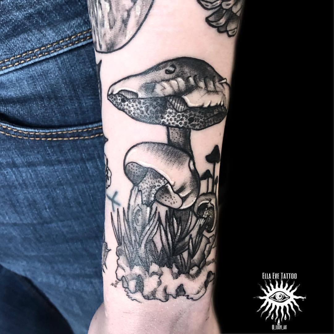 35 Amazing Mushroom Tattoo Designs with Meanings and Ideas  Body Art Guru