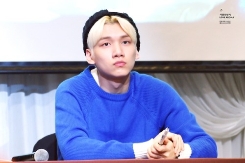 Suwon Fan Sign 151123Love Aroma do not edit