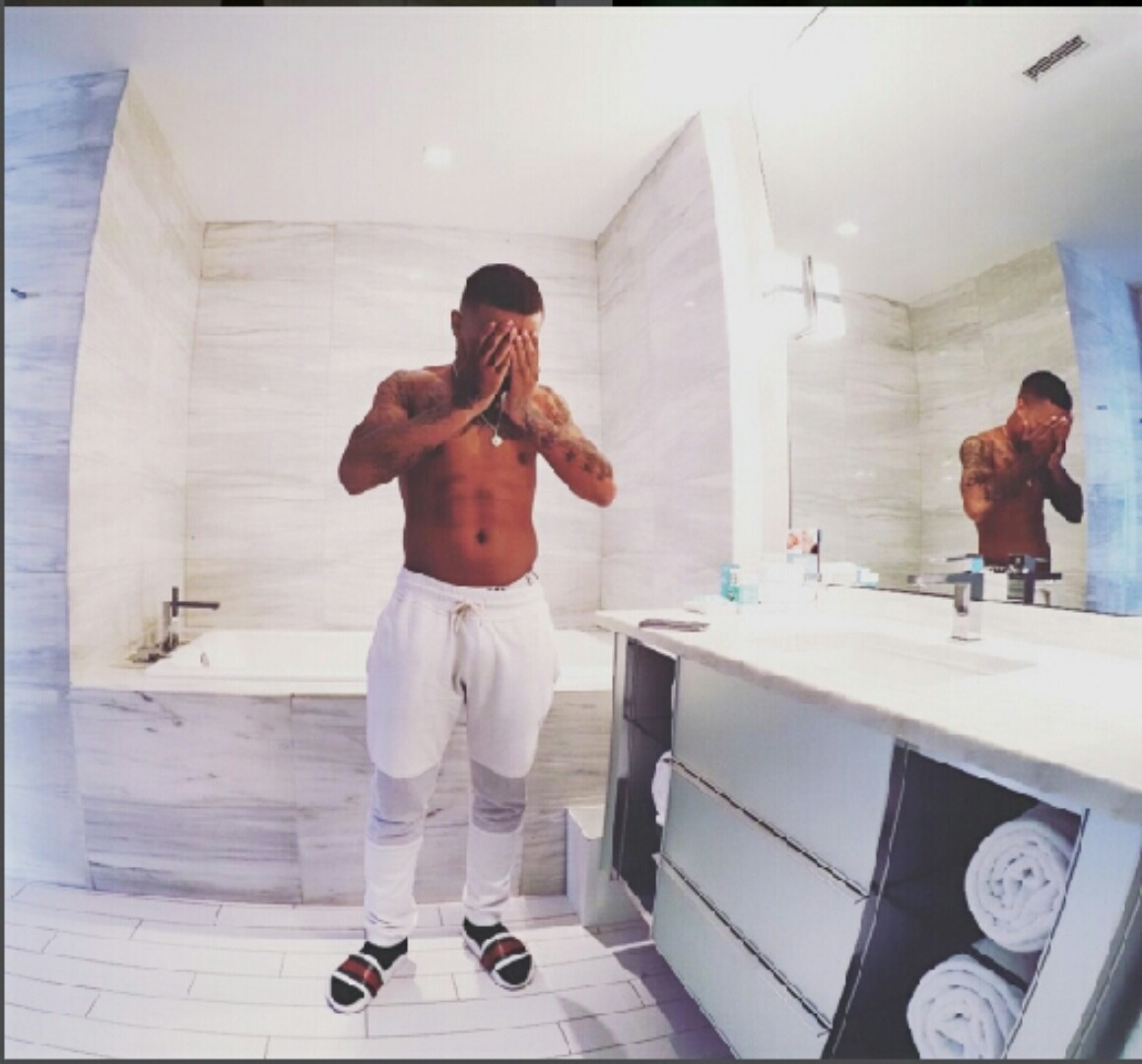 lamarworld:  Shad Moss(Bow Wow) booty