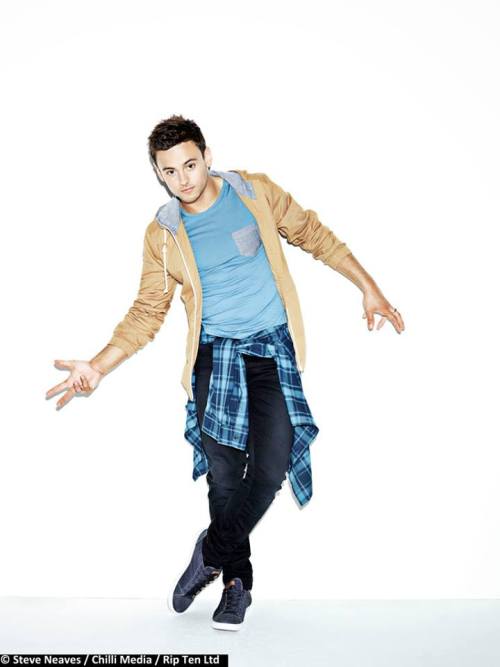 mrwillet:  STOP BEING PERFECT.  But seriously why can’t he be mine? :( 