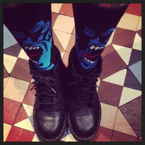 Day 13 #drmartens #thesebootsaremadeforwalking #stancesocks #stance #santacruz #oldschool #screaming