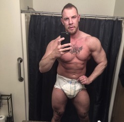 anyaneez:  Happy 2016! #diapers #abdl #diaperlover #workout #fitness #needamommy #abena #xplus #wetdiaper #littleboy   reblog, because this is the HOTTEST, sexiest muscle man in a pissed diaper. Ever.