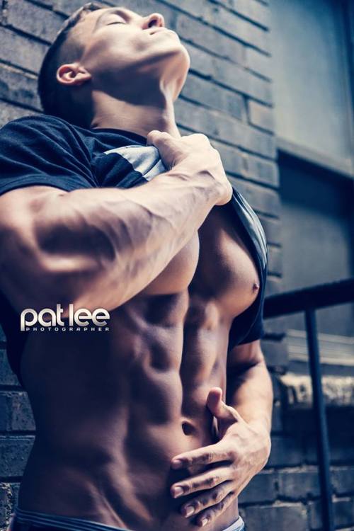 drwannabe:  damn. id?  Photo by Pat Lee