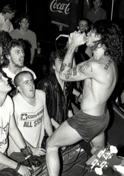 kayelaxxx:  guerrilla-0perator:  Henry Rollins