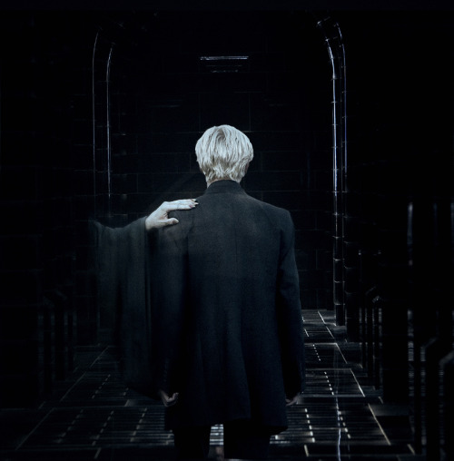 POSTWAR: DRACO MALFOY [ ficlets by hpedit ]  He is dead. But no matter where you will go, you will s