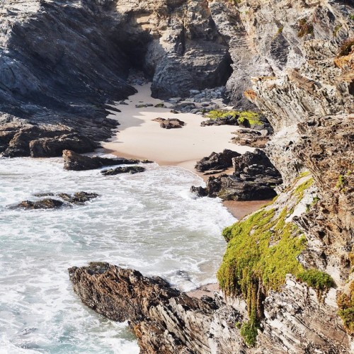 condenasttraveler:  Sunny day at Porto Covo in #Portugal. Photo by this week’s featured photographer, @anasbarros #portocovo #takemethere