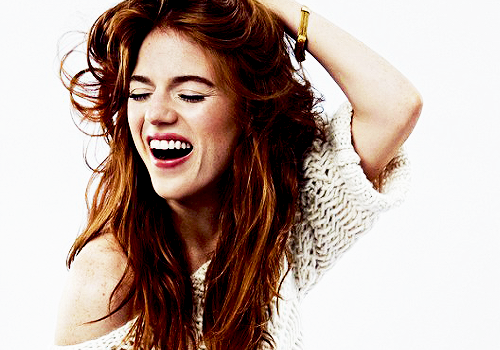 roselesliesource:  Being single can feel empowering and independence is hugely attractive.