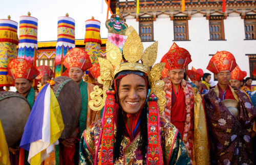 sartorialadventure:Bhutanese dancers in traditional attire, coronation of the Fifth Dragon King, Jig