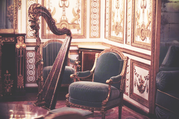 Versailles by night (photos credits :Â the cherry blossom girlÂ - my edits)