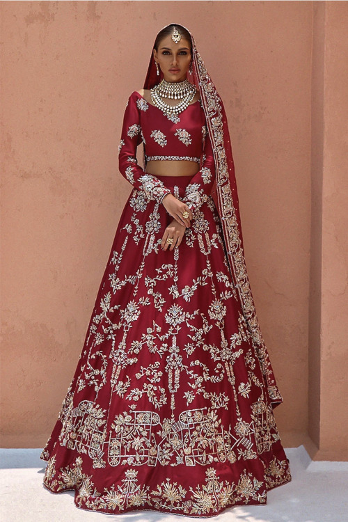 aishwaryaaraiii:Zuria Dor Bridal Couture Collection