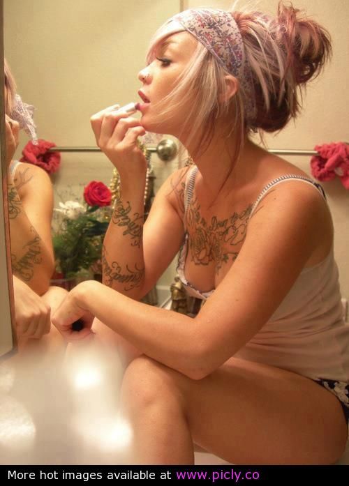 Hot Girls With Tattoos