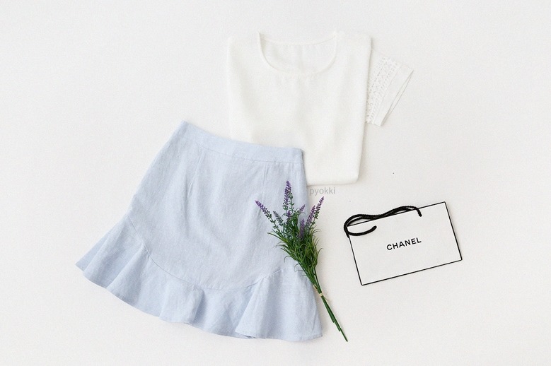 liliest:  white top | denim skirt 