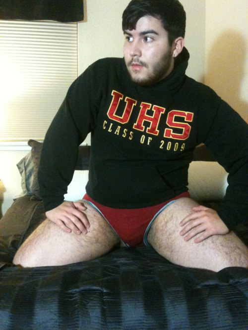 sepdxbear:  Now he would be a great Christmas present :) superbears:  yeah, lick those hairs around pube  young man with nice hairy legs   