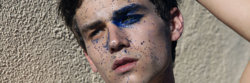 brandon flynn icons part.2like or reblog