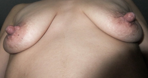 maikie79:  sokar-osiris:  Flat chest, empty bags      (via TumbleOn)