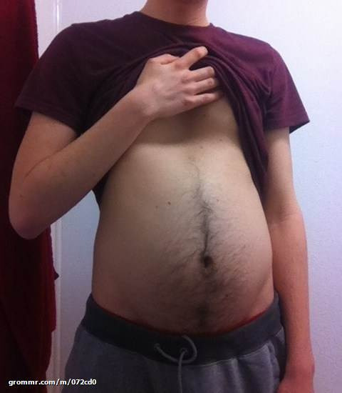 ohyeahbelly:  Me 