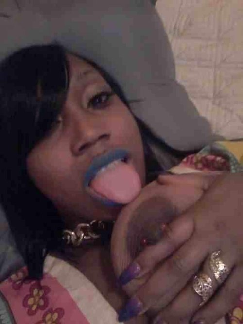 internethoeesss304:  Share my blog for all the facebook hoes..