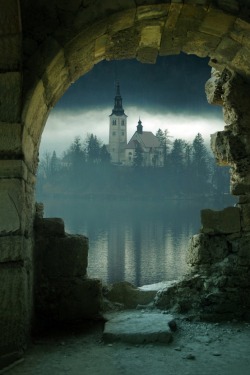 bluepueblo:  Island Castle, Slovenia photo