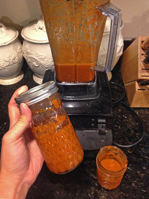 hqcreations:Homemade Fermented Hot SauceThe garden was pretty meh this year, but we did good on the 