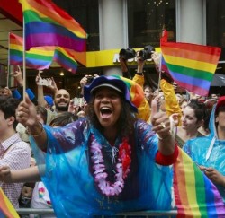 blackkandgayy:  beachwlwaves:  black wlw