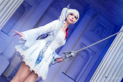  My Weiss Schnee (RWBY) costume <3!~~costume, make-up, model by me (http://facebook.com/calssara.