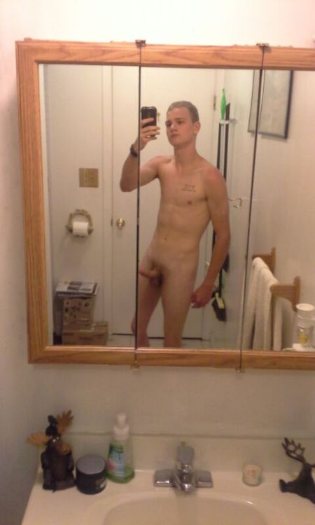 straightboysbaited:  19, Country guy is backMany vids available in premium