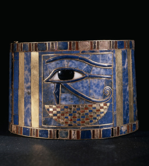 grandegyptianmuseum:Pair of bracelets with representations of the Wedjat eye upon a neb basket, foun