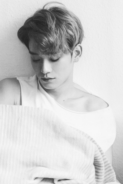 krisinsanity:  © Collarbone + mole 