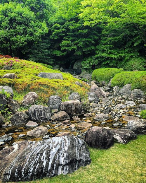 神勝寺 禅と庭のミュージアム“洸庭” [ 広島県福山市 ] Shinsho-ji Zen Museum and Gardens “Kotei”, Fukuyama, Hiroshima ② ーー庭石に