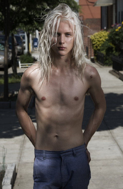 longhairedboysonly:Dylan by Jacob Axelman