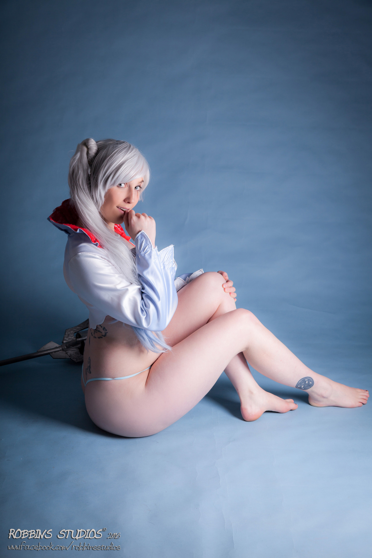 New Blake and Weiss photos sets on my patreon for the month of December :Dboth safe