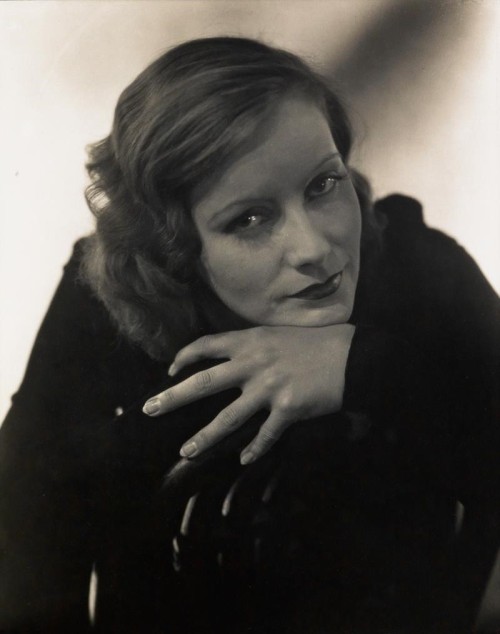 Greta Garbo   by  Edward Steichen  1928
