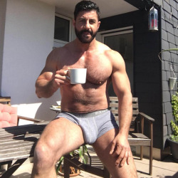 stratisxx:  Bulging Greek daddy