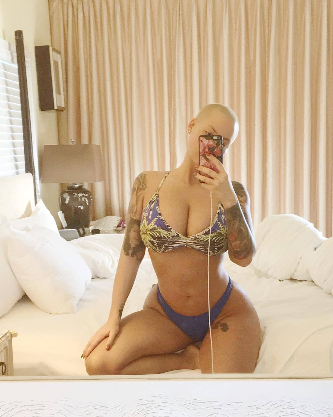 amberrosedaily:  Amber Rose