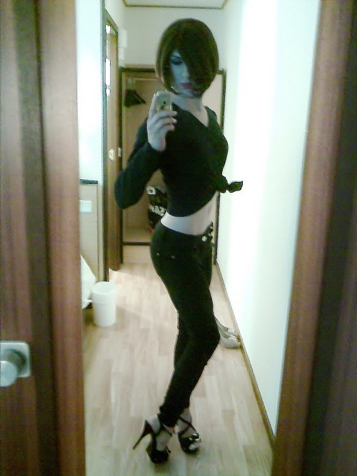 http://elisaborgia.tumblr.com/post/63266629034