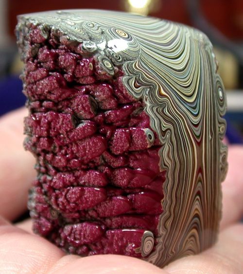 mineralesque:Fordite, also known as Detroit agate, is old automobile paint which has hardened suffic