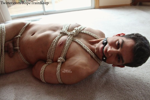 ropetrainkeep:Work your core, youngster!!!  Maybe I should do a bondage Ab Workout video? I cou