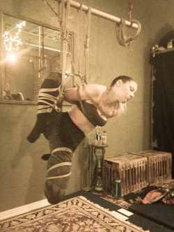 gorgone-kinbaku:  Jamming after the 2days intensive in CharlottesvilleRigging: GorgoneModel: LilithSnapshots: SardonicVirgina 2015