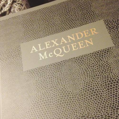 Tonight&rsquo;s entertainment #AlexanderMcQueen #V&amp;A #fblogger